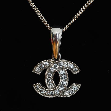 chanel 899|Pendant necklace .